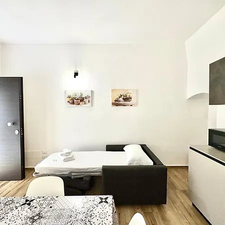 Nicolaus 204 Apartament *